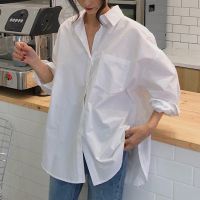 Oversize สไตล์เกาหลีสีขาวเสื้อผู้หญิงลำลองแขนยาวขนาดพิเศษเสื้อสตรี