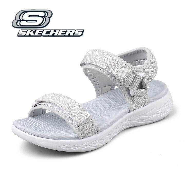 skechers-รองเท้าแตะผู้หญิง-on-the-go-gowalk-arch-fit-รองเท้าแตะผู้หญิงแบบสบาย-ๆ-ระบายอากาศได้-magic-buckle-beach-sandals-gry