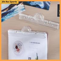 SHIRUI 2Pcs พลาสติกทำจากพลาสติก โฟลเดอร์แม่เหล็ก โปร่งใสโปร่งใส แม่เหล็กแบบแม่เหล็ก คลิปหนีบตั๋ว แบบพกพาได้ เครื่องเขียนสเตชันเนอรี คลิปหนีบกระดาษ โรงเรียนในโรงเรียน