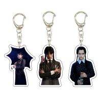 10 PCS วันพุธ Addams ครอบครัวคริลิคพวงกุญแจจี้ตุ๊กตาพวงกุญแจกระเป๋ากระเป๋าเป้อุปกรณ์เสริมรถยนต์ Unisex ผู้หญิงผู้ชายวันเกิดของขวัญ