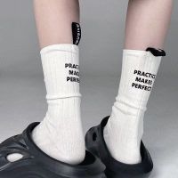 For Men Women Solid Color Fashion style Heel label English Letters Cotton Casual Middle Tube Couple Socks Street Sport  Hip Hop Socks