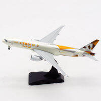 1:400 B777-200 A6-DDD รุ่น Air Etihad Cargo Airlines W ฐานพลาสติกโลหะผสมเครื่องบินเครื่องบินสะสมจอแสดงผลรุ่น Collection