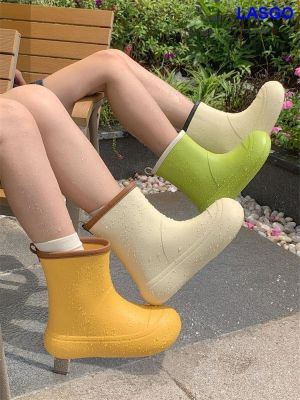 รองเท้าพื้นหนาสำหรับผู้หญิงเข้าได้กับสี่วันที่ฝนตกไม่ลื่นสำหรับกิจกรรมกลางแจ้งสีพื้นหนา