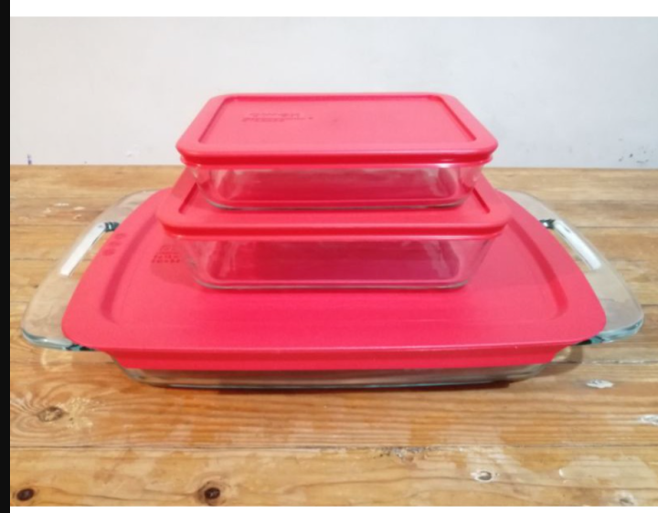 Pyrex Bake N Store 6-Piece Glass Bakeware and Storage Set with Red