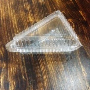 Loc Hộp nhựa tam giác trong - 100 hộp