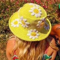 Gaono Topi Bucket Crochet Wanita Topi Rajut Floral Buatan Tangan Topi Nelayan Topi Matahari Lebar Luar Ruangan Trendi Musim Panas Alat Peraga Foto