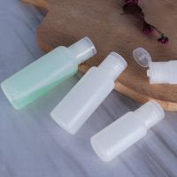 10pcs 10 20 30 50 ML Extruded Plastic Bottles PE Semi-transparent Butterfly Cover Cosmetics Separate Bottles Flip Cover Bottles Travel Size Bottles Co