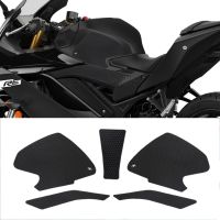 In สำหรับ Yamaha YZF R3 YZF-R3 R25 YZF-R25 2019-2022แผ่นถังน้ำมันด้านข้างถังสติกเกอร์ปลอกปกป้องเข่าแผ่นรองเข่าสติกเกอร์ฉุด