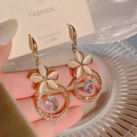 Fashion earrings ต่างหูแฟชั่น ต่างหูยาวลายดอกไม้ ต่างหูเงินแท้925 เวอร์ชั่นเกาหลีแฟชั่น Style รูปแบบใหม่ (สินค้าพร้อมจัดส่ง)