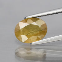 Yellow Sapphire น้ำหนัก 2.11 กะรัต เกรด SI1 ขนาด 9.3x7.0x3.4 มิล Beryllium Treated