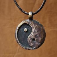 Vintage Ancient Looking Yin Yang Necklace Charm Pendant Necklaces for Women Men Party Jewelry Gifts Chinese Kongfu Man