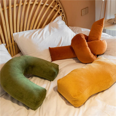 ins Beiouli Velvet Shaped Pillow U Wave-Shaped Twisted Skin-Friendly Velvet Bay Window Sofa Bedside Decorations Pillow