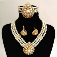 Fashion pearl jewelry set, lady pearl necklace romantic elegant pearl necklace, banquet wedding three sets of accessories