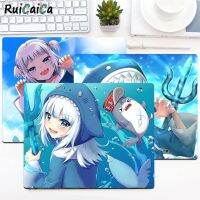 Gawr Gura Mousepad การ์ตูนขนาดเล็กอะนิเมะเกมเมาส์แผ่นรองเมาส์คีย์บอร์ดแผ่นรองเมาส์เกมคอมพิวเตอร์ บริษัท Smooth