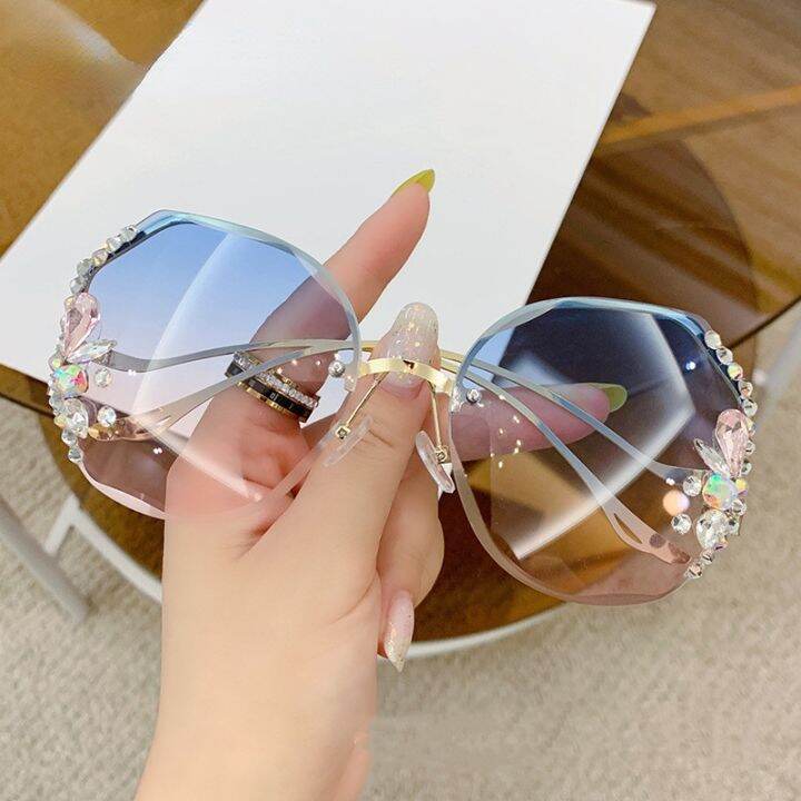 luxury-fashion-oversized-rimless-sunglasses-women-fashion-brand-designer-big-frame-diamond-square-sun-glasses-for-female