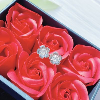 [COD] No. 5736 fine silver 990 diamond-encrusted flower earrings ins niche design Korean version of temperament sweet net red