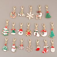 【YF】❦✾♝  19pcs Mixed Colorful Enamel Keychains Buckle Clasp Charms Claus Pendants Jewelry Fingings