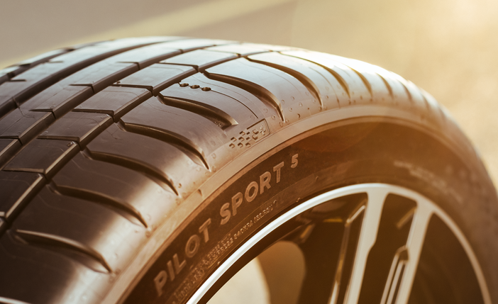 ยางรถยนต์-ขอบ17-michelin-205-45r17-รุ่น-pilot-sport-5-4-เส้น-ยางใหม่ปี-2022