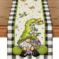 【LZ】✣๑☈  Buffalo Plaid Gnome Tulip Rectangle Table Runner Seasonal Holiday Kitchen Table Decorations for Home Dinner Party Table Runner