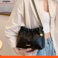 ZONGMA หนังพียู กระเป๋าทรงถัง จุได้มาก จีบลายสก๊อต กระเป๋า Crossbody แฟชั่นสำหรับผู้หญิง สีทึบทึบ กระเป๋าสะพายไหล่แบบสั้น ผู้หญิงผู้หญิงผู้หญิง