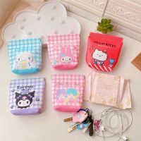 OMSS สะดวกดี พกพาสะดวก คุโรมิ เล็กไปหน่อย หนัง PU Cinnamoroll เคสแต่งหน้า กระเป๋าเครื่องสำอางปิดเอง กระเป๋าเก็บสายหูฟัง กระเป๋าลิปสติก