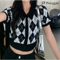 ?น่าซื้อ เสื้อไหมพรมแขนสั้น เสื้อครอปถัก เสื้อยืดโปโล Black and white diamond plaid crop top 1089 Wow สุด