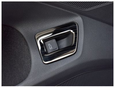 Penutup Stiker Potongan Bingkai Sakelar Kotak Ekor Bagasi Belakang Mobil Baja Taja Taja Karat Gaya Mobil Untuk 2016-2018 VW Passat B8
