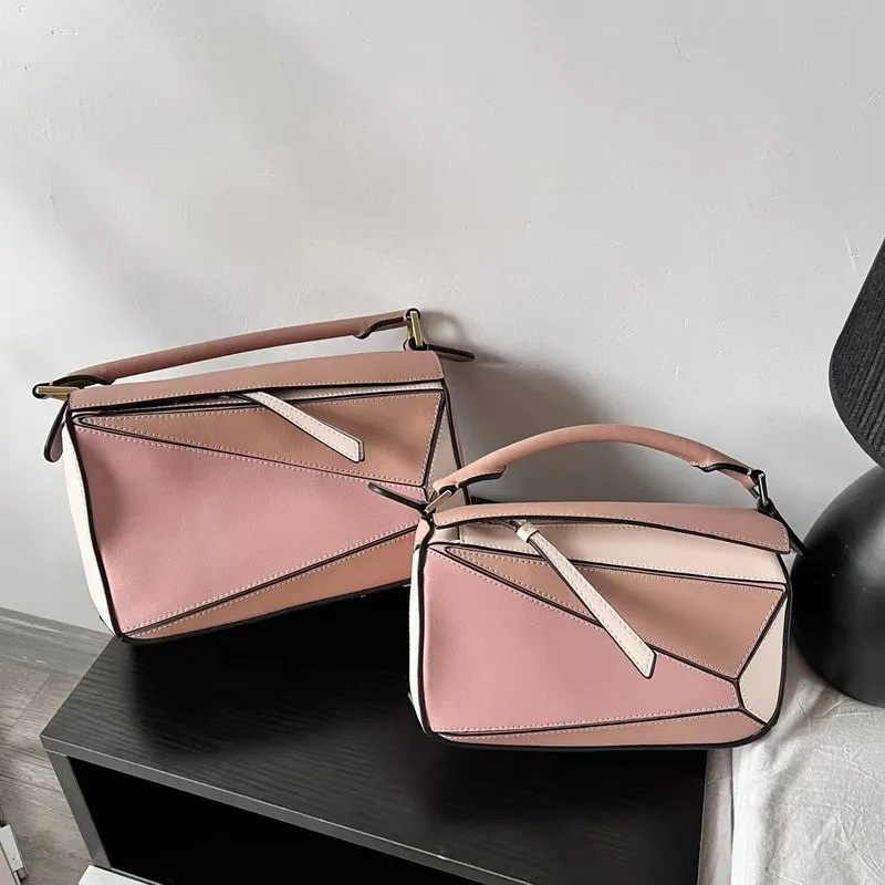 Geometric bag online trend