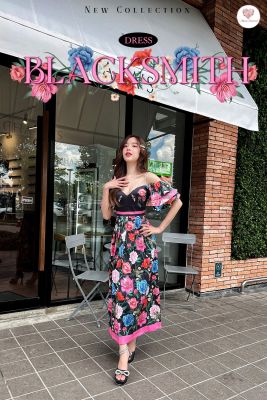 ชุดเดรสยาว Black Smith Dress เดรสยาวพิมพ์ลายดอกไม้วินเทจสดำชมพูสไตล์วินเทจแขนเเต่งระบาย