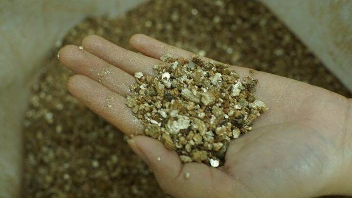 เวอร์มิคูไลท์-ขนาด100ลิตร-vermiculite