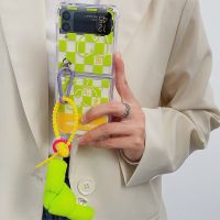 ☁◕ For Samsung Galaxy Zflip3 Phone Case with Taste Chain Pendant Green Checkerboard Lattice Phone Cover for Galazy Zflip 3 F7110