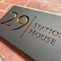 Personalised Laser Cut 28cm Acrylic Modern 3D Floating House Number sign Outdoor Street Family Name Plates Matte Black Grey