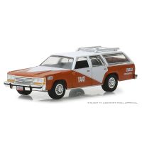 New Diecast Alloy 1:64 1988 Ford Travel Taxi Model Adult Classic Collection Display Gift Souvenir Boy Toy Spot