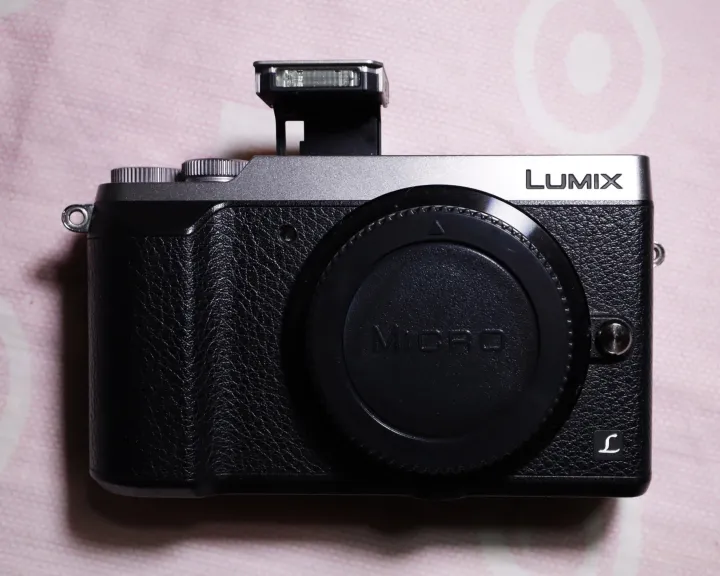 Panasonic Lumix GX85 (GX80) Body in Box DMC-GX85, GX-85 4K Video / 4K Photo / Post Focus 5-Axis Dual I.S. LUMIX Digital Single Lens Mirrorless Camera Vlog vlogger, blog Youtube Black/Silver body