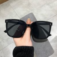 แว่นตากันแดดสำหรับผู้ชายทรงโอเวอร์ไซส์วินเทจผู้ชายแว่นกันแดดสี่เหลี่ยมวินเทจแว่นตากันแดดสีดำแว่นตากันแดดแว่นตา UV400 Oculos De Sol