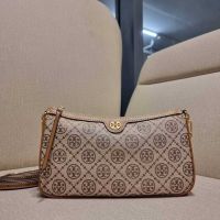 กระเป๋าสะพายไหล่ TORY BURCH T MONOGRAM JACQUARD STUDIO BAG คอลเลคชั่นยอดฮิต