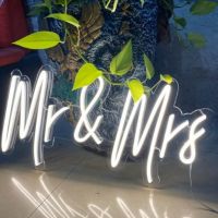 Mr and Mrs Neon Sign Custom Led Neon Light Sign for Wedding Marriage Memorial Day Decoration Decor Love Party