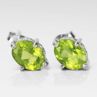 ต่างหูเงินแท้ชุบทองคำขาว แบบแกน ประดับพลอยธรรมชาติแท้ เพริดอท (Peridot)  : มณีธารา MT Jewelry 334-1