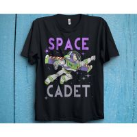 ราคาถูกเสื้อยืดแขนสั้น พิมพ์ลายดิสนีย์ Toy Story Buzz Lightyear Space Cadet สําหรับผู้ชาย และผู้หญิงS-5XL