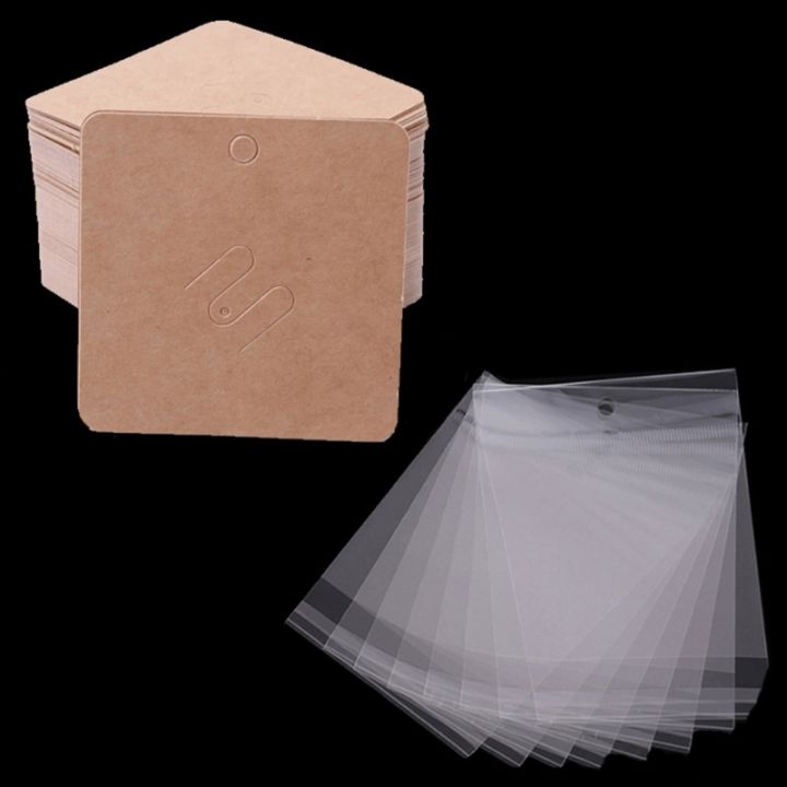 การ์ดเข็มกลัดกระดาษคราฟท์7x7cm-100ชิ้นสำหรับจำหน่ายเครื่องประดับขายปลีก