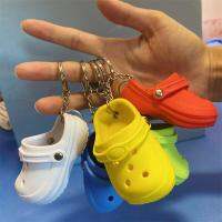 【DT】1PC Mini Slipper Shoes Keychain Cute 3D EVA Beach Hole Little Croc Shoe Key chain Women Backpack Pendant Keyring Jewelry hot