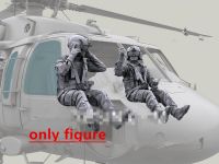 ❄►☜ A162-1/35 Resin Model Figures GK Unpainted Unassambled. UH-60 Helicopter Pilot（2PCS）