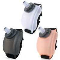 200ml Kettle Wrist Bag Portable Mini Hydration Pack Soft Flask Leakproof Food Grade Silicone PP for Marathon Fitness Climbing