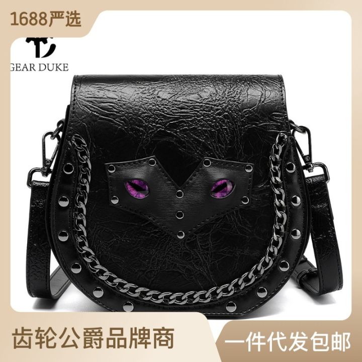 foreign-trade-bag-special-interest-design-new-retro-gothic-womens-shoulder-bag-large-capacity-chain-bag