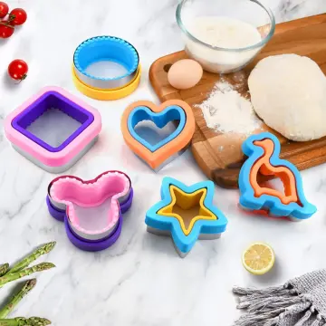 Cartoon Bear Sandwich Cutter And Sealer, Non-stick Cookie Cutter