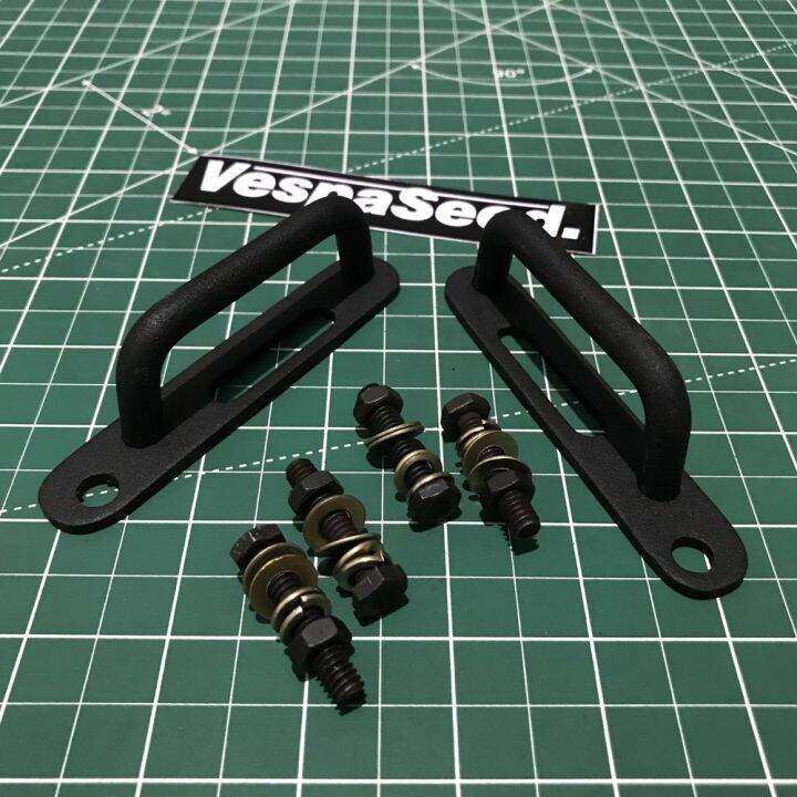 Luggage Trapdoor Hook/ Pengait Tali Barang Vespa/ Plat Pengaman Lantai