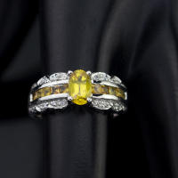 แหวนพลอยบุษราคัมน้ำทองบางกะจะ(Yellow Sapphire) ตัวเรือนเงินแท้ 92.5% ชุบทองคำขาว ไซด์นิ้ว54 หรือเบอร์ 7 US