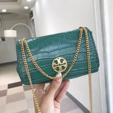 Beautiful Tory Burch tote $155 If you would like to purchase an item in the  picture: * comment your email and what item you would like.… | Instagram