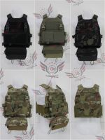 เวส รุ่น FCS ยี่ห้อ Emerson (Emersongear FCS Style VEST W/MK Chest Rig SET)  ขนาดช่องใส่เพลท : กว้าง10" × สูง12"  คุณสมบัติ : #ผลิตจากผ้า 1000D #เสื้อเวสออกแบบมาให้เน้