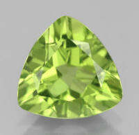 เพอริดอท 1.43 กะรัต 7mm and 8mm SHAPE หินธรรมชาติ 100% ไม่เผา peridot 1.43 cts 7.5X7.5 mm SHAPE 100% natural Gemstone, not burned